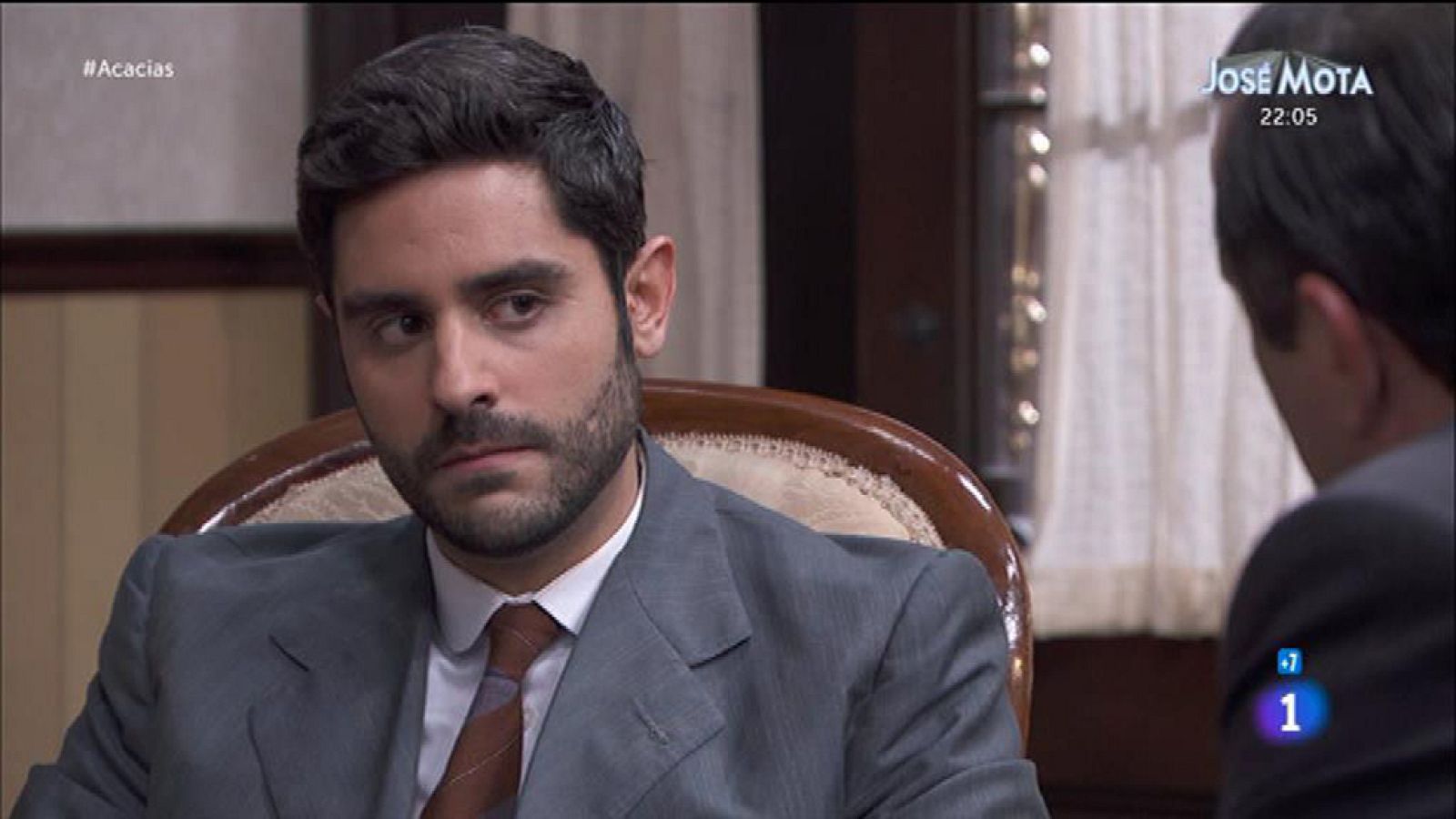 Acacias 38 - Leandro aconseja a Víctor que luche por María Luisa