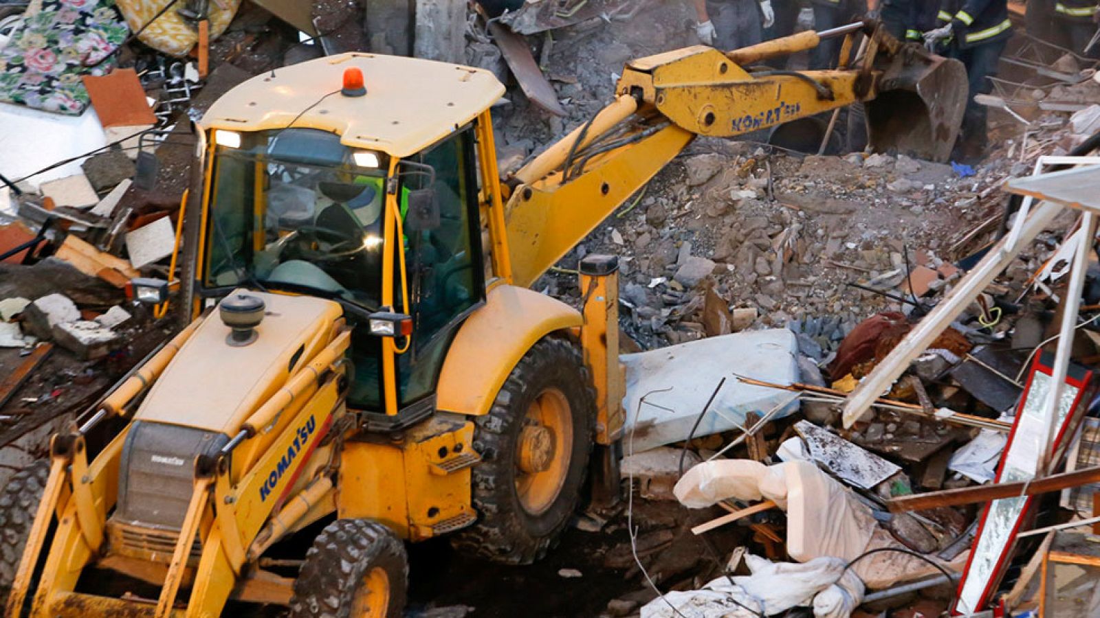 Continúan las tareas de desescombro en Los Cristianos