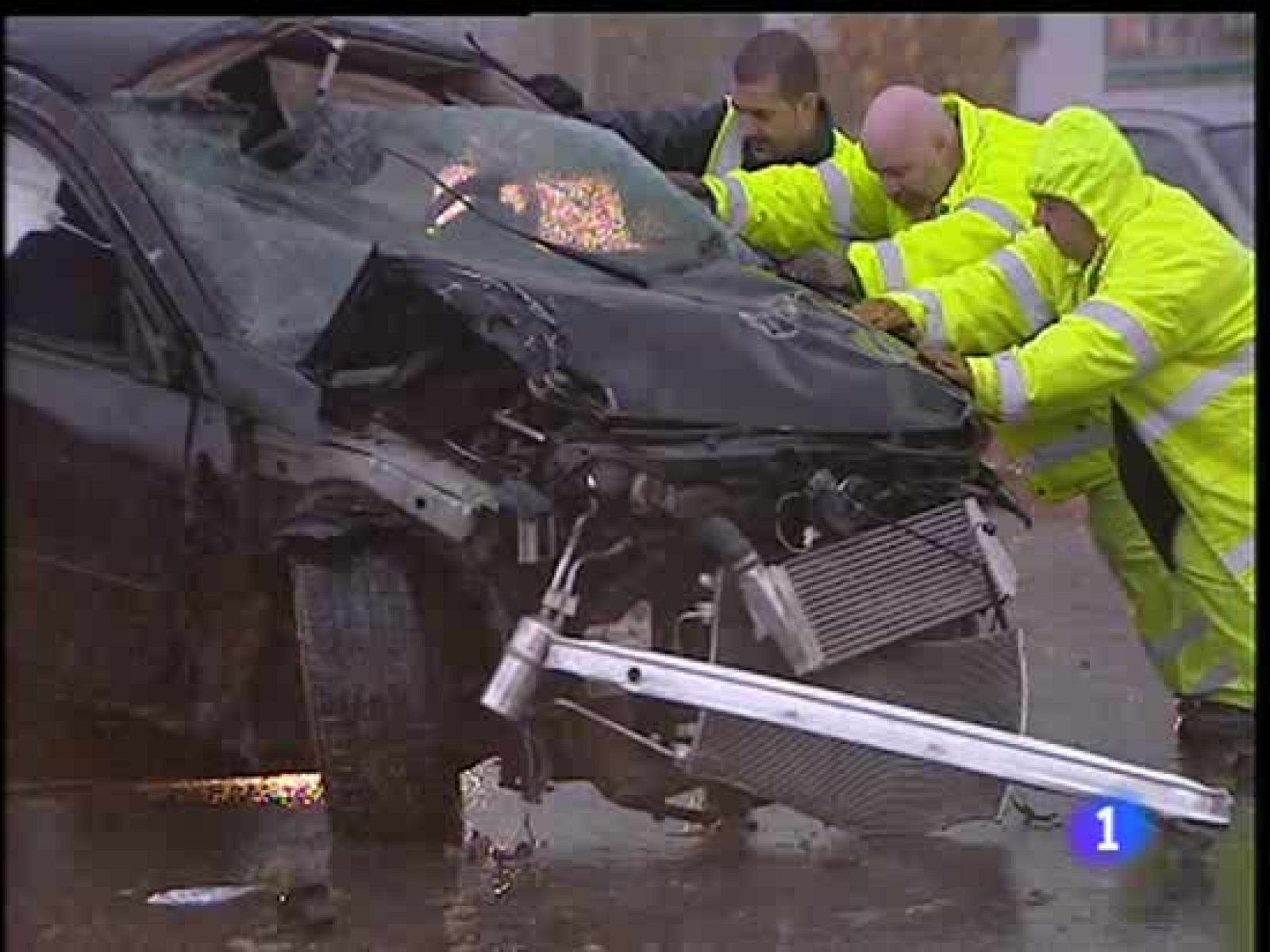 Hasta las 20.00 horas del lunes ha fallecido 25 personas en la operación especial de tráfico.