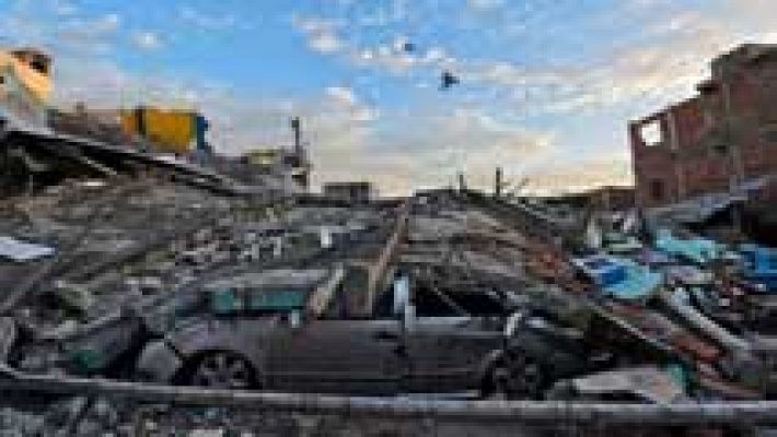 Ecuador mantiene el estado de emergencia tras el peor terremoto sufrido en décadas