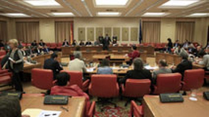 Telediario 1 - El Congreso constituye la Diputación Permanente con Podemos fuera de la Mesa