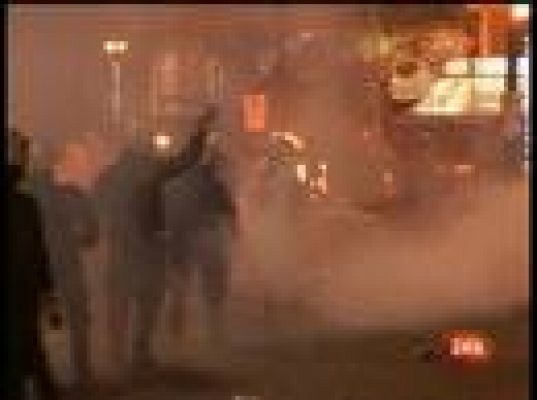  - Tercera noche violenta en Grecia