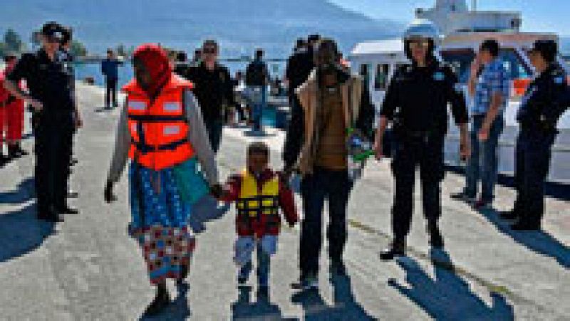 Casi 500 personas podrían haber perdido la vida al intentar llegar a Europa en una barcaza