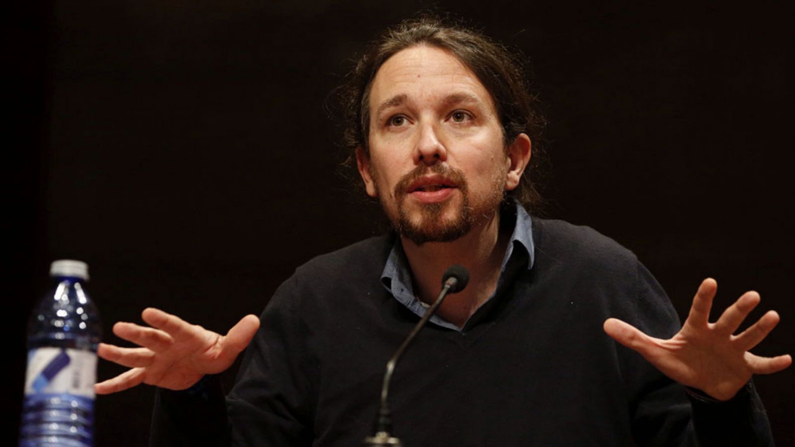 Telediario 1: Plante de los periodistas a Pablo Iglesias en un acto en la Universidad Complutense | RTVE Play