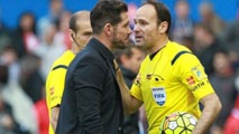 Simeone, sobre el balón lanzado al campo: "Fue el chico de al lado nuestro"