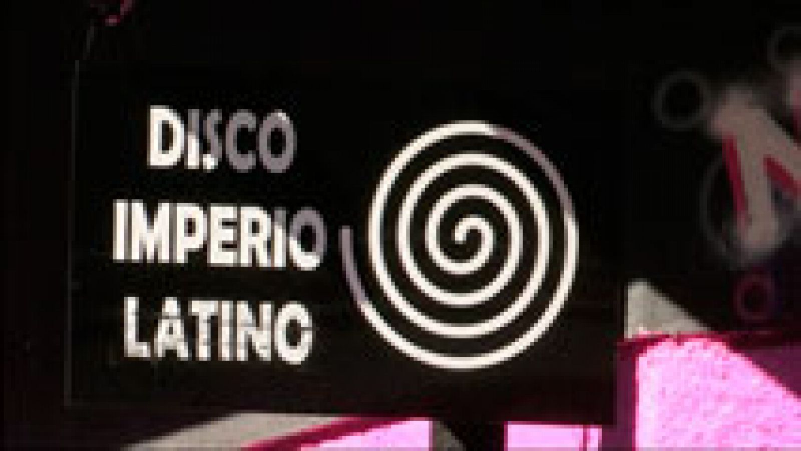 La policía desaloja a 39 jóvenes encerrados en el sótano de una discoteca