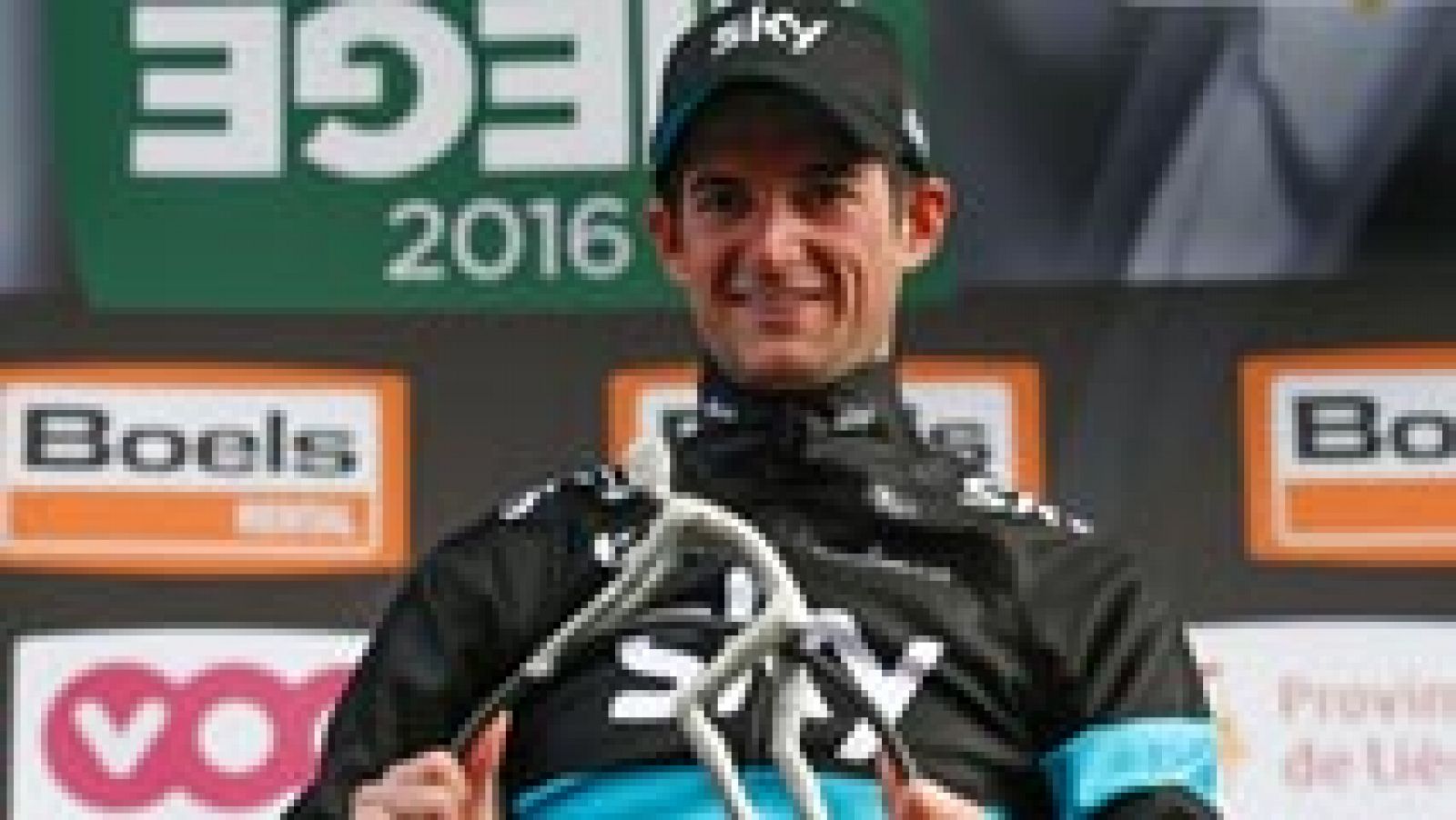 El holandés Wout Poels se corona en la "decana"