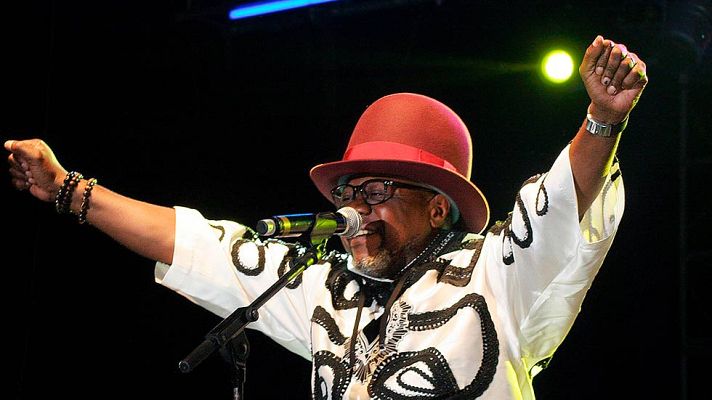 Informativo 24h - El músico congoleño Papa Wemba muere durante una actuación