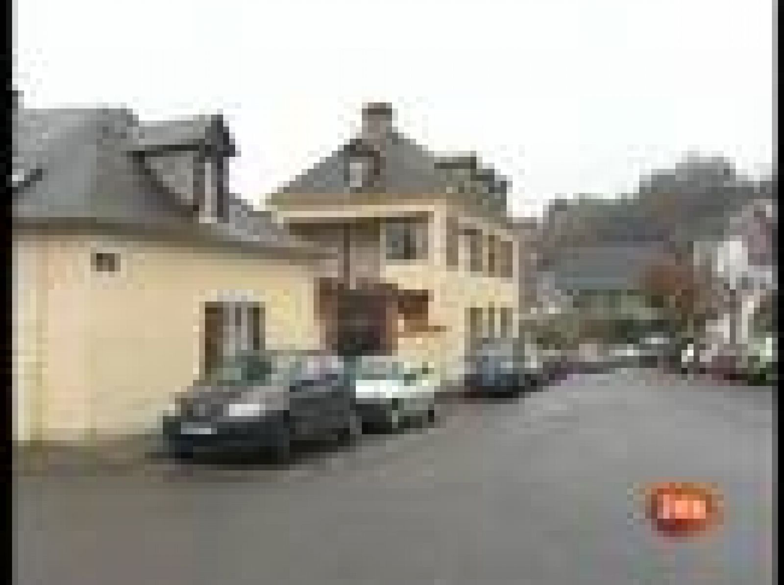 La Guardia Civil registra las viviendas de los detenidos en Irún | Ver