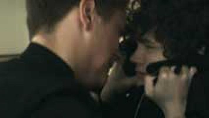 Telediario 1 - Suben un 75% en un año las llamadas por acoso escolar en España