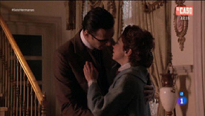 Seis hermanas - Don Luis le pide perdón a Beatriz con un apasionado beso