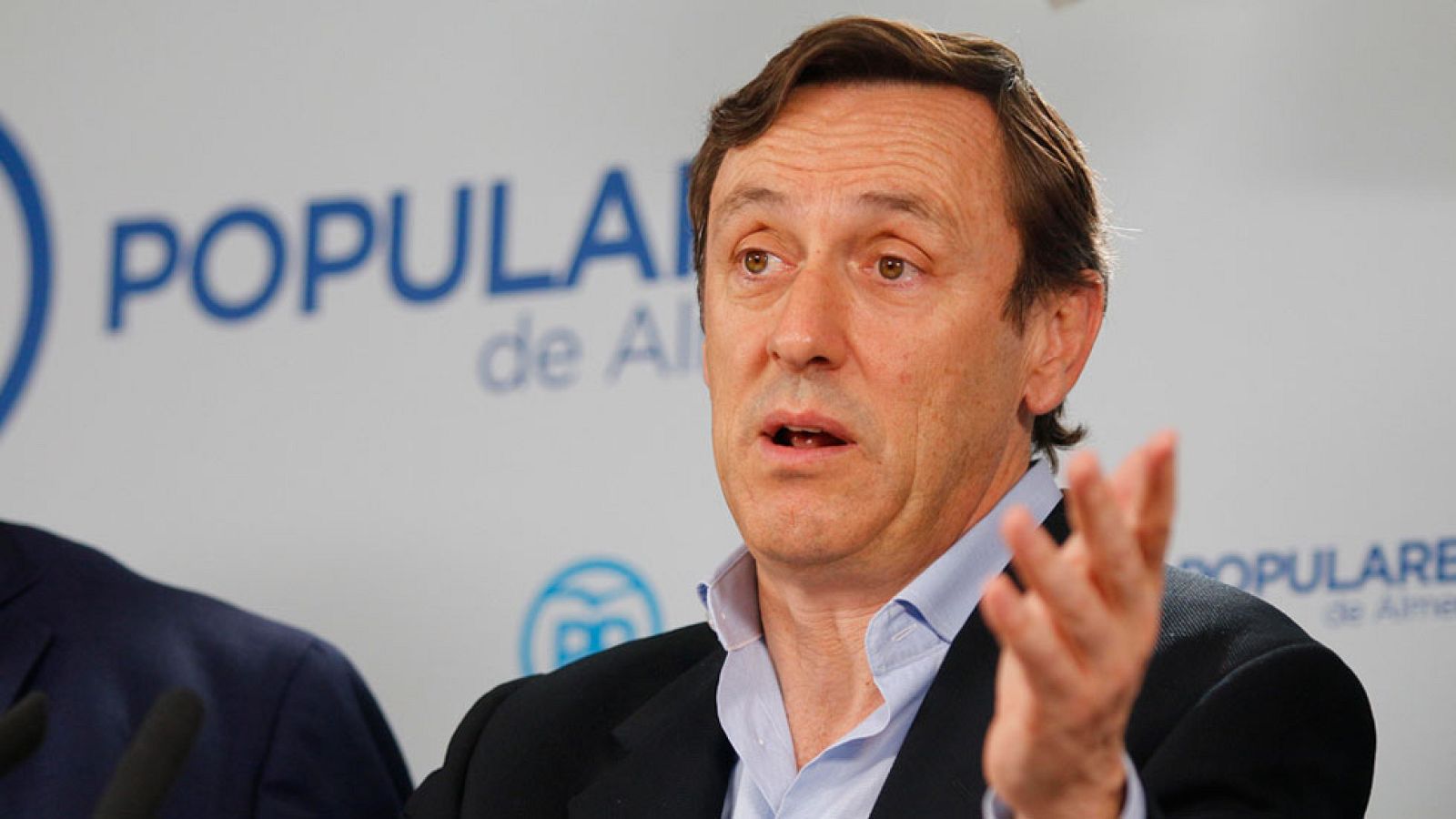 Rafael Hernando:  Las elecciones es una "mejor alternativa" que un gobierno que pusiera "en solfa la soberanía nacional"