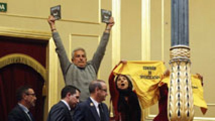 Telediario 1 - PP y PSOE tumban en el Congreso la comisión de investigación por el accidente del Alvia en Santiago