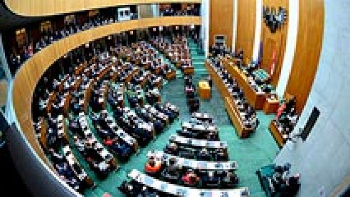 Telediario 1 - Austria limita el asilo con una restrictiva normativa sobre inmigración