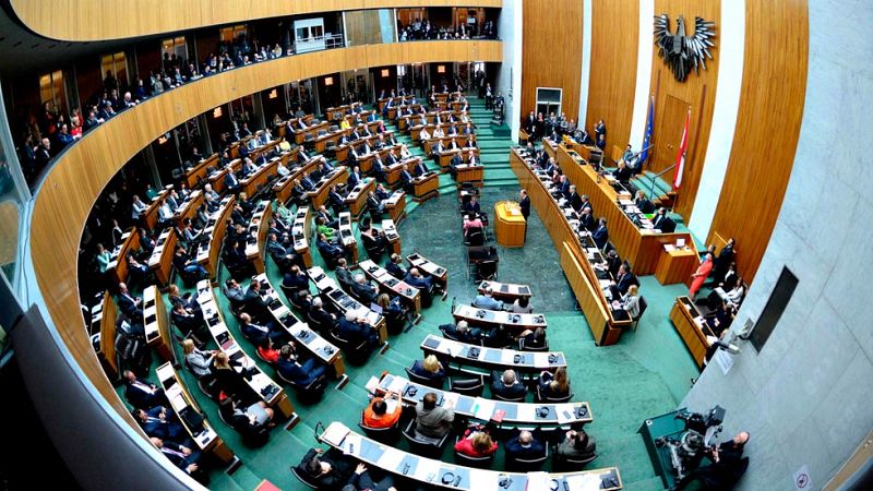 Austria limita el asilo con una restrictiva normativa sobre inmigración 