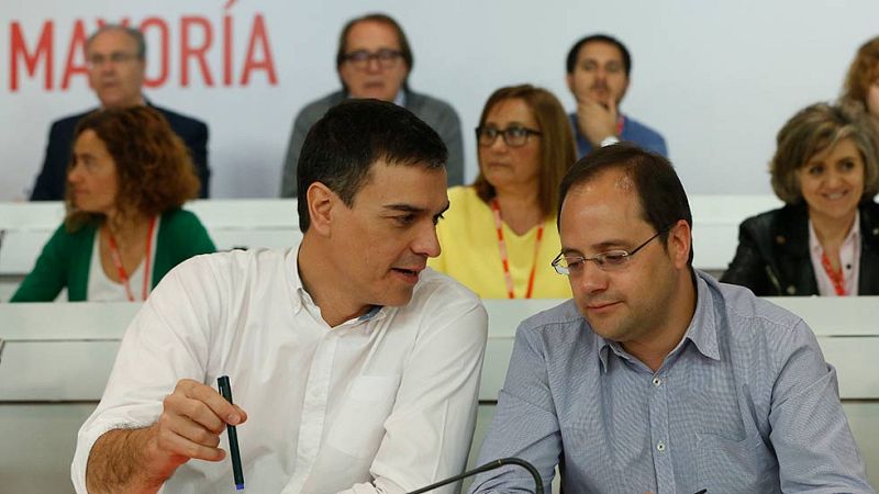 Sánchez pide al PSOE "unidad y confianza" en él para ganar las elecciones