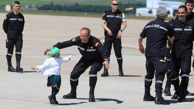 Los militares y bomberos que ayudaron tras el terremoto de Ecuador ya han vuelto a España