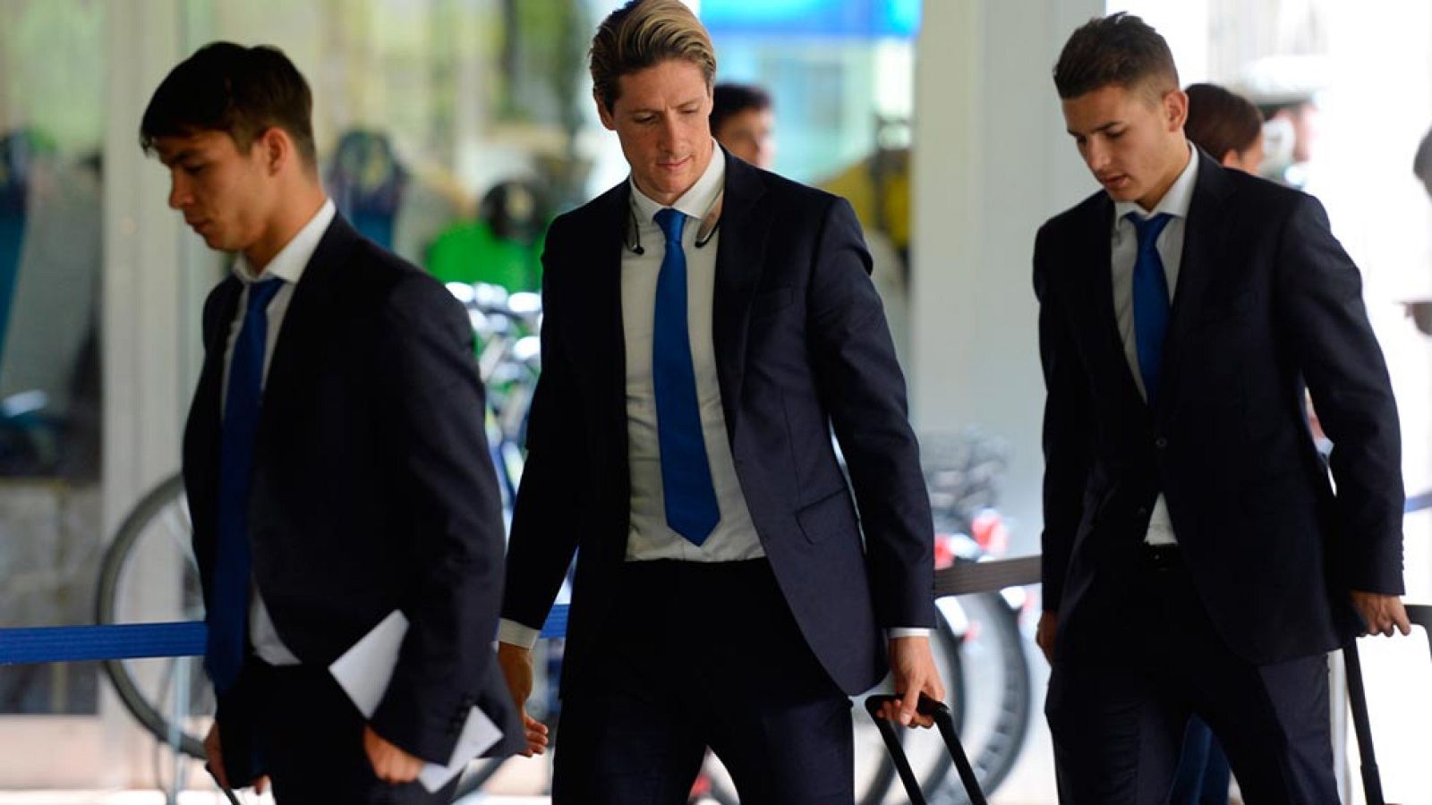 El Atlético de Madrid ha llegado a Múnich con toda la plantilla, incluidos los lesionados, y con el recuperado Godín, que llega justo a tiempo para el partido más decisivo de la temporada.