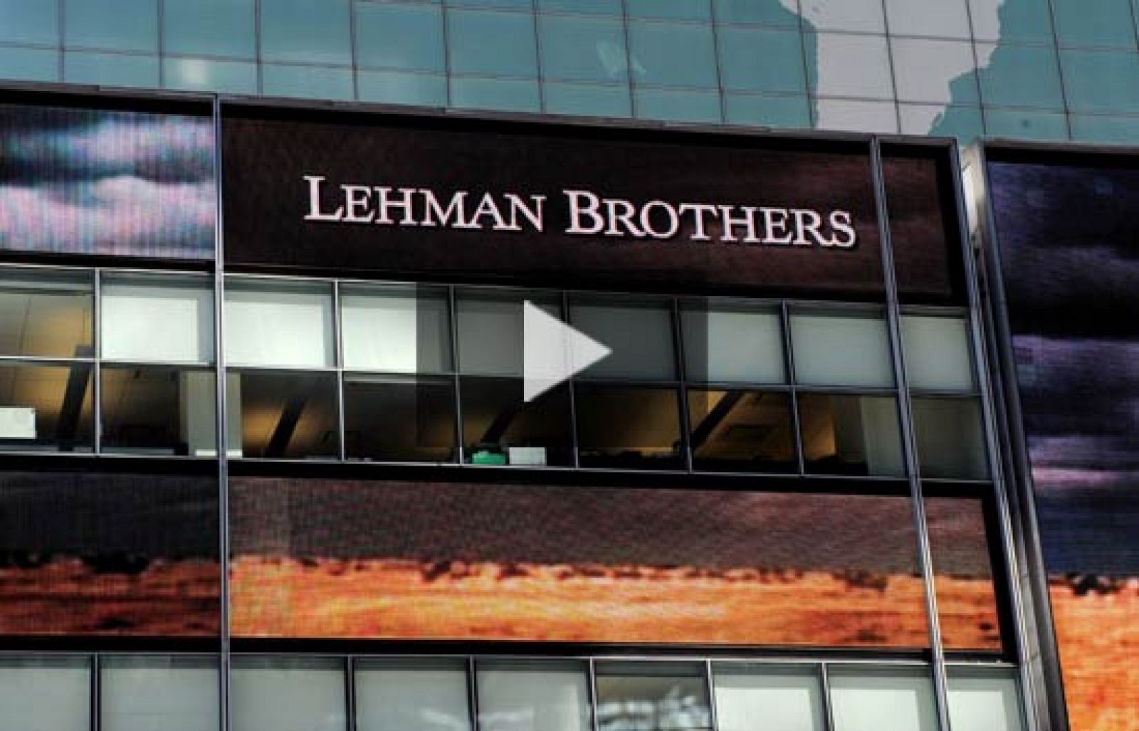 2008 - Quiebra el gigante financiero Lehman Brothers