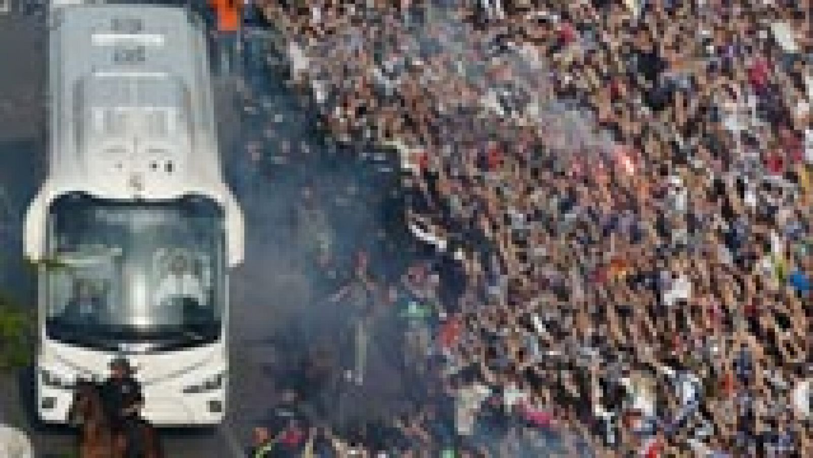 Así se ha vivido la llegada del Madrid al Bernabéu | Ver