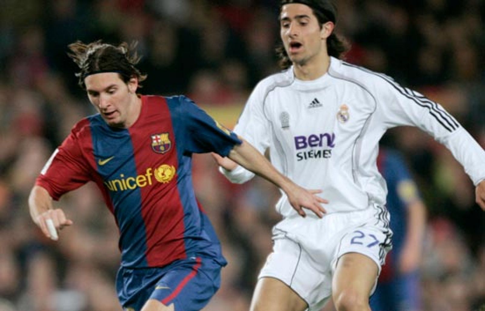 Messi fue el gran protagonista del Barça-Madrid (2006-2007)