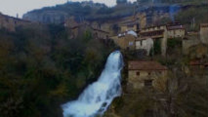 Aquí la Tierra - Un pueblo hecho de agua