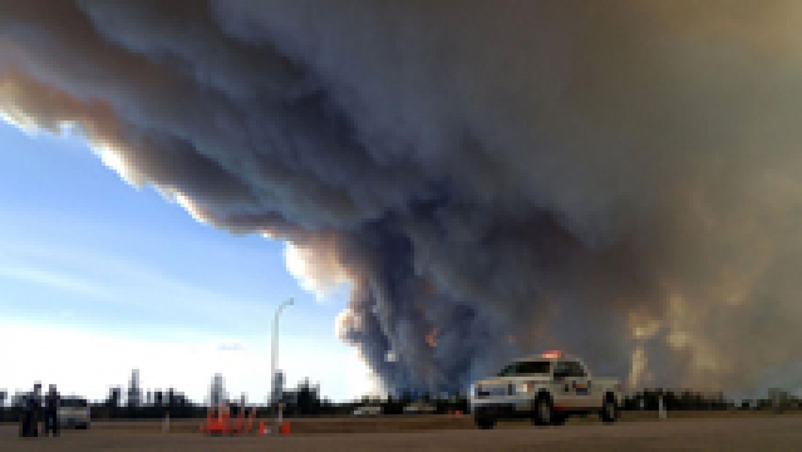 Informativo 24h: El incendio forestal del noroeste de Canadá seguirá activo durante meses | RTVE Play