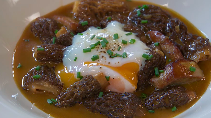  - Receta de colmenillas con foie y huevo