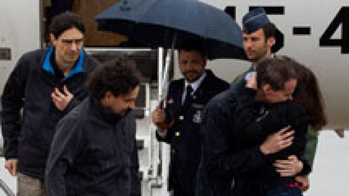 Telediario 1 - El secuestro de los tres periodistas españoles liberados pone de relieve la difícil situación de los 'freelance'