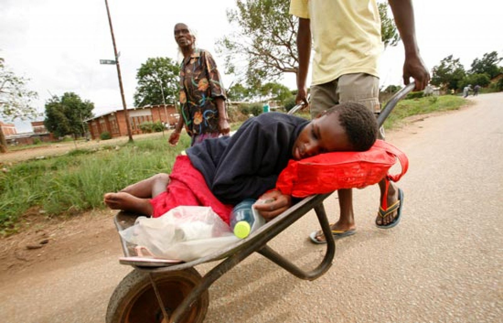 El cólera ya se ha cobrado casi ochocientas vidas en Zimbabue