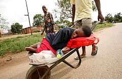 El cólera ya se ha cobrado casi ochocientas vidas en Zimbabue