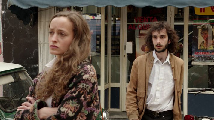 Cuéntame cómo pasó - Luis queda con su exmujer