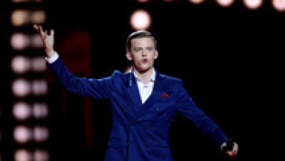 Estonia: Jri Pootsmann canta 'Play'