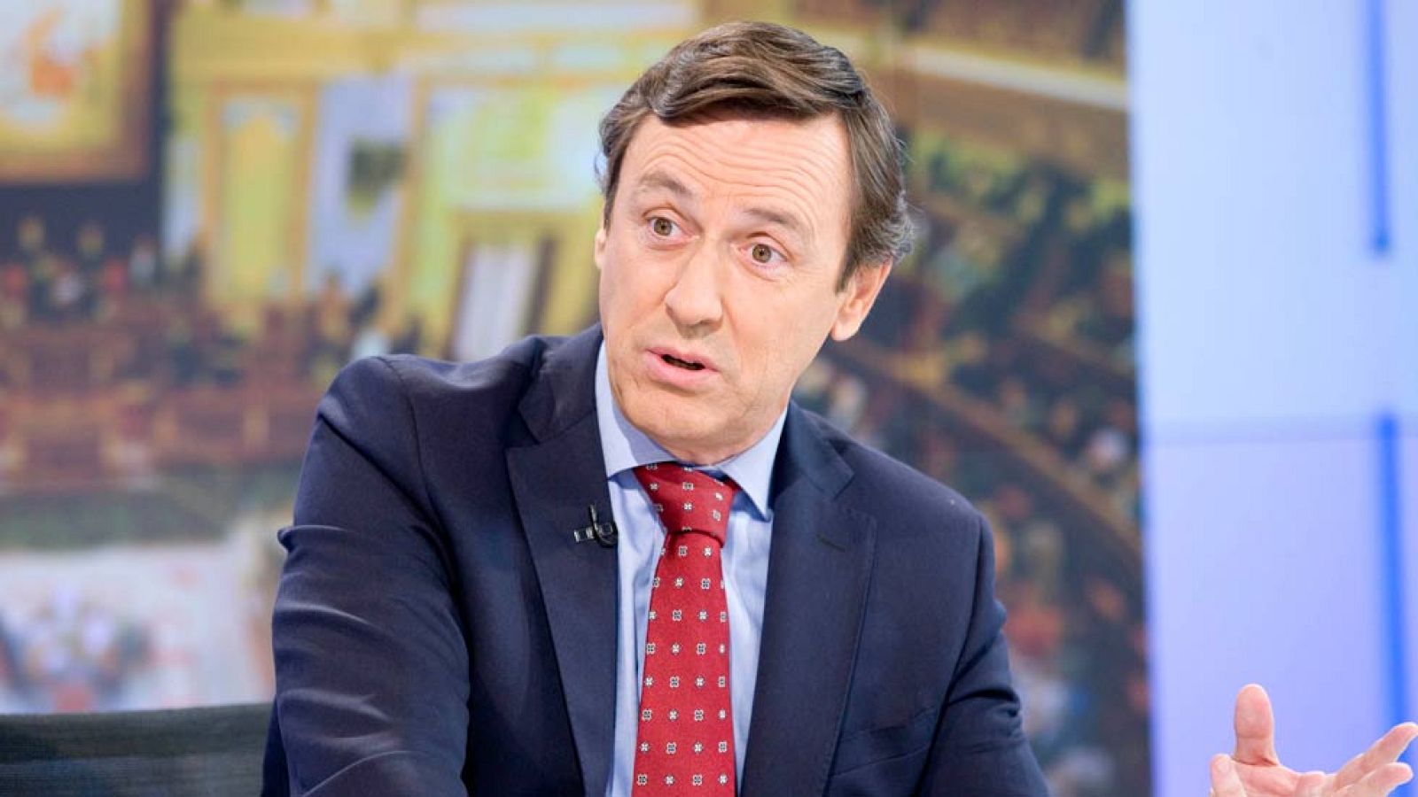 Rafael Hernando ve en el PSOE una "descomposición interna muy preocupante" 