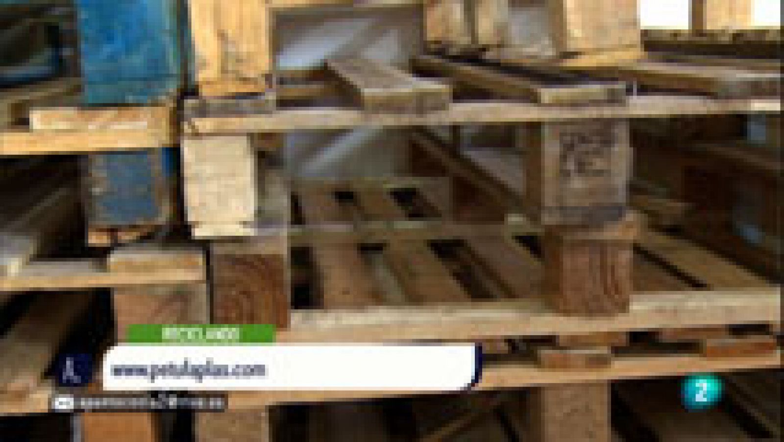 A punto con La 2 - Reciclando - Pétula Plas