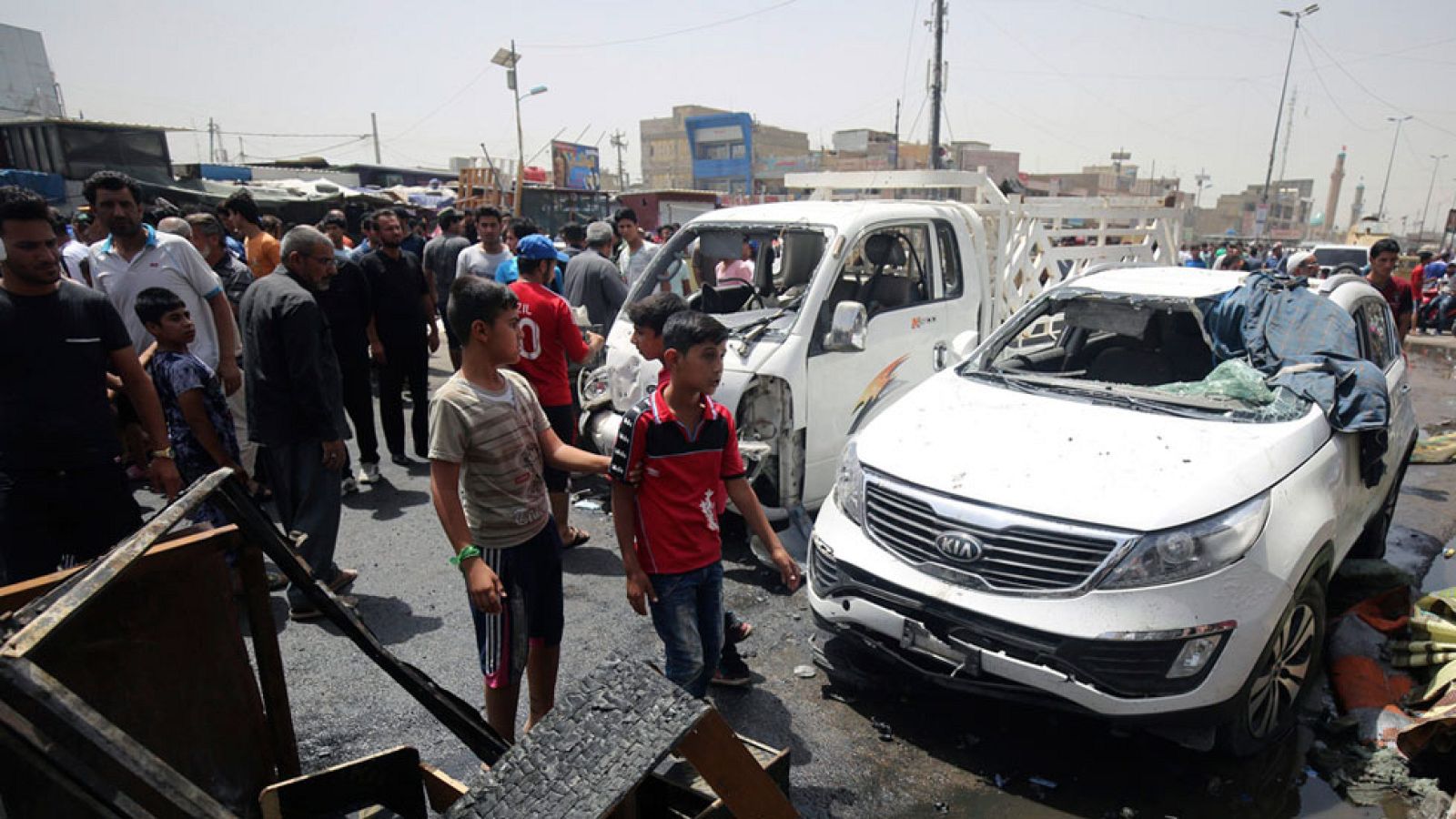 64 personas muertas y más de 80 heridas tras la explosión de un coche bomba en Irak