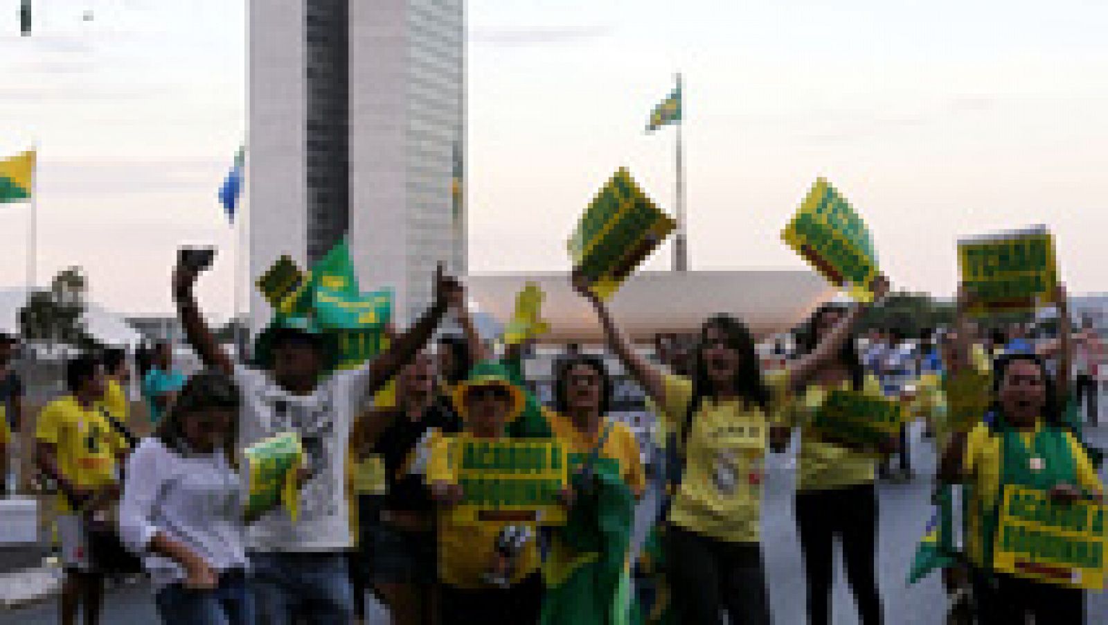 Telediario 1: El Senado debate el impeachment de Rousseff | RTVE Play