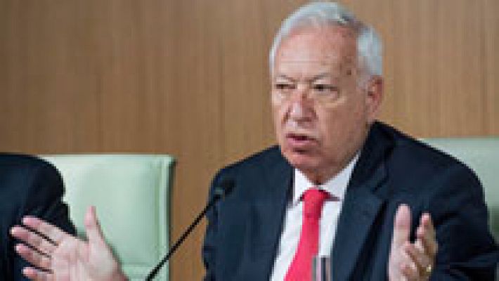 Informativo 24h - Margallo confirma que los dos españoles desaparecidos en Malasia han sido localizados y que se encuentran "bien"