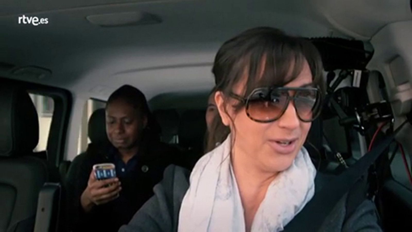 Eurovisión - Petra y Mans le gastan una divertida broma a los eurofans