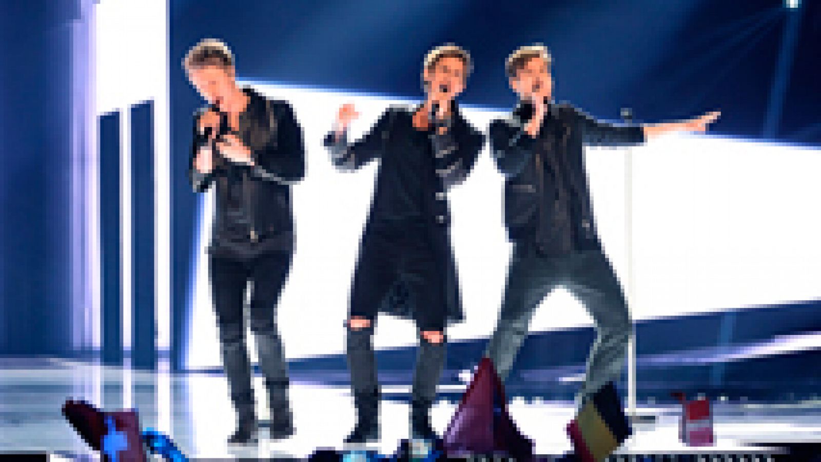 Eurovisión 2016 - Semifinal 2 - Dinamarca: Lighthouse X canta 'Soldiers Of Love'