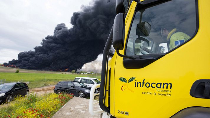 Informativo 24h - Emergencias alerta de que el incendio neumáticos de Seseña puede durar varios días