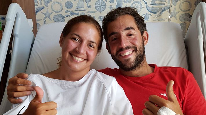 Telediario 1 - Los dos españoles perdidos en aguas de Malasia se alimentaron de peces y filtraron agua de mar