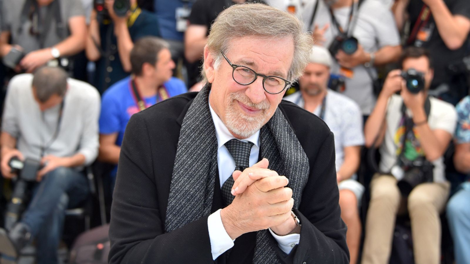 Spielberg ha llegado al Festival de Cannes con 'Mi amigo el gigante', que cuenta la historia de una niña que vive en un orfanato y que, junto con la Reina de Inglaterra, tendrá que luchar contra estos seres legendarios.