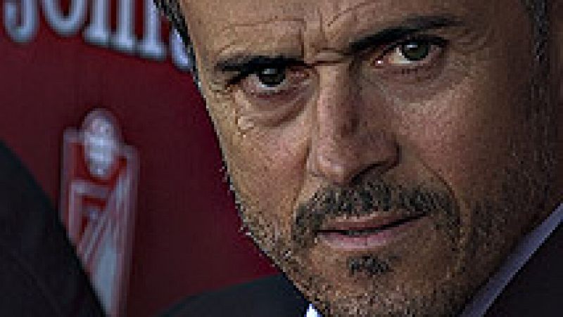 El entrenador del FC Barcelona, Luis Enrique Martínez, ha  celebrado este sábado el haber revalidado el título de Liga gracias a  la victoria en la última jornada en Granada (0-3) y ha asegurado que,  como título "merecido" que es, ahora toca celebra