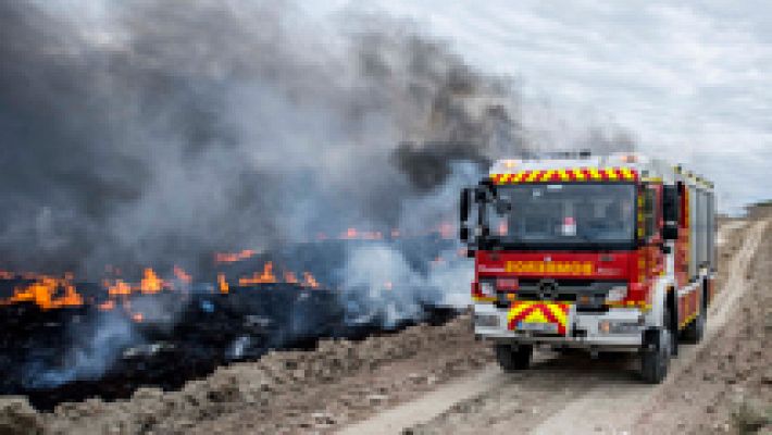 Telediario 1 - Telediario matinal fin de semana en 4' - 15/05/1