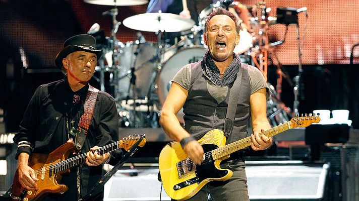 Informativo 24h - Bruce Springsteen arrasa en Barcelona