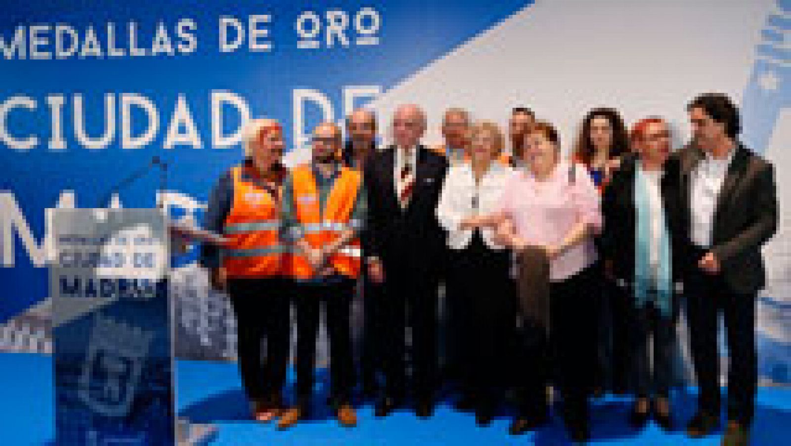 Madres contra la droga recibe la medalla de oro de Madrid
