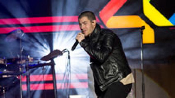 Telediario 1 - Nick Jonas presenta su último trabajo en solitario