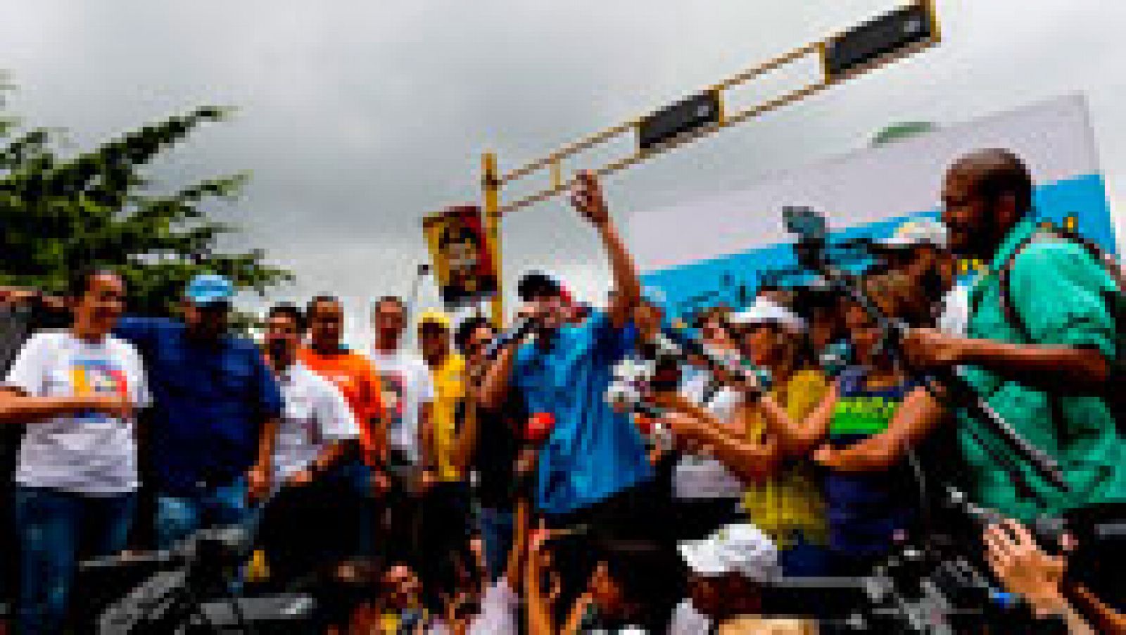 Telediario 1: Propuesta de referéndum en Venezuela para destituir  del poder a Nicolás Maduro | RTVE Play