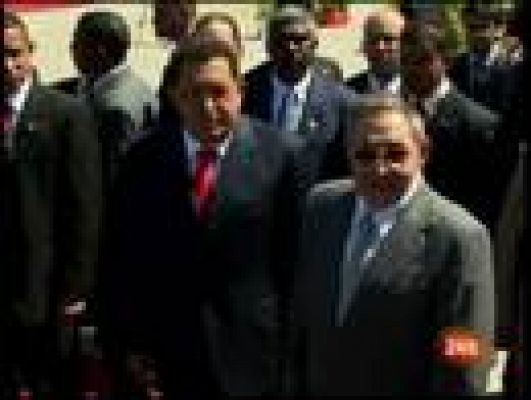 Raúl Castro visita Venezuela